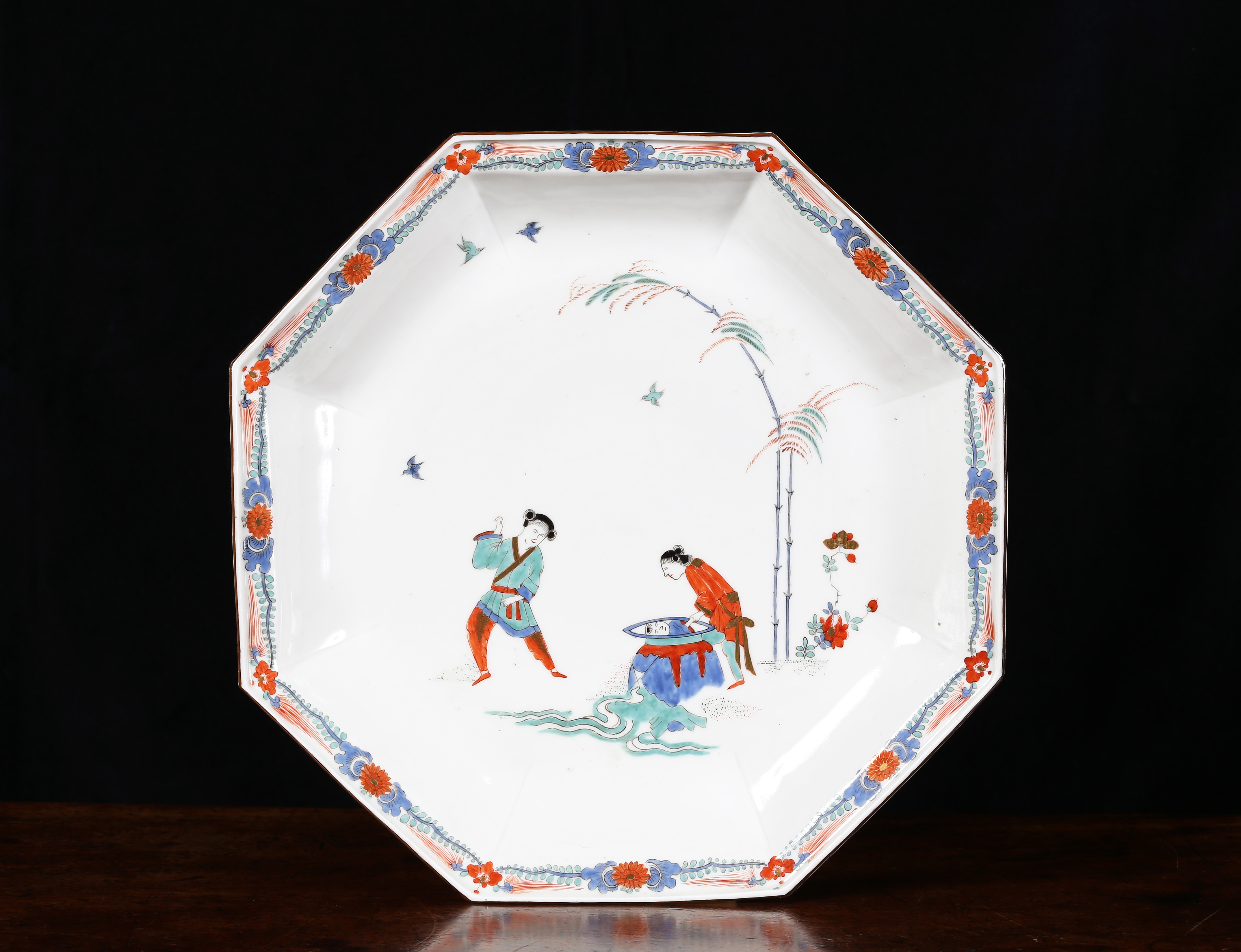 A LARGE MEISSEN OCTAGONAL ‘SHIBA ONKO’ DISH OF THE LARGEST SIZE