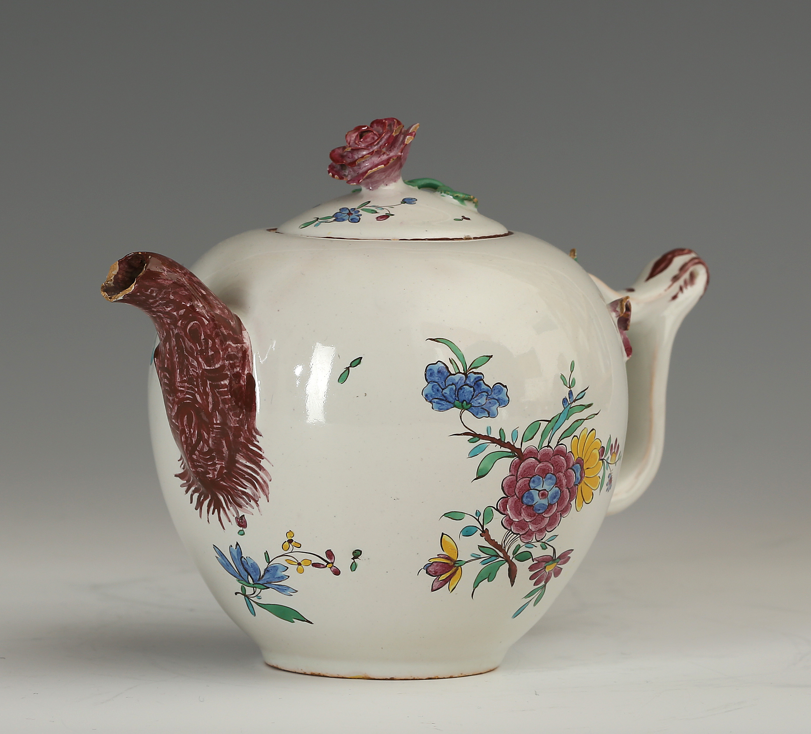 A HÖCHST FAIENCE TEAPOT Rare Ceramics A HÖCHST FAIENCE TEAPOT Rare Ceramics