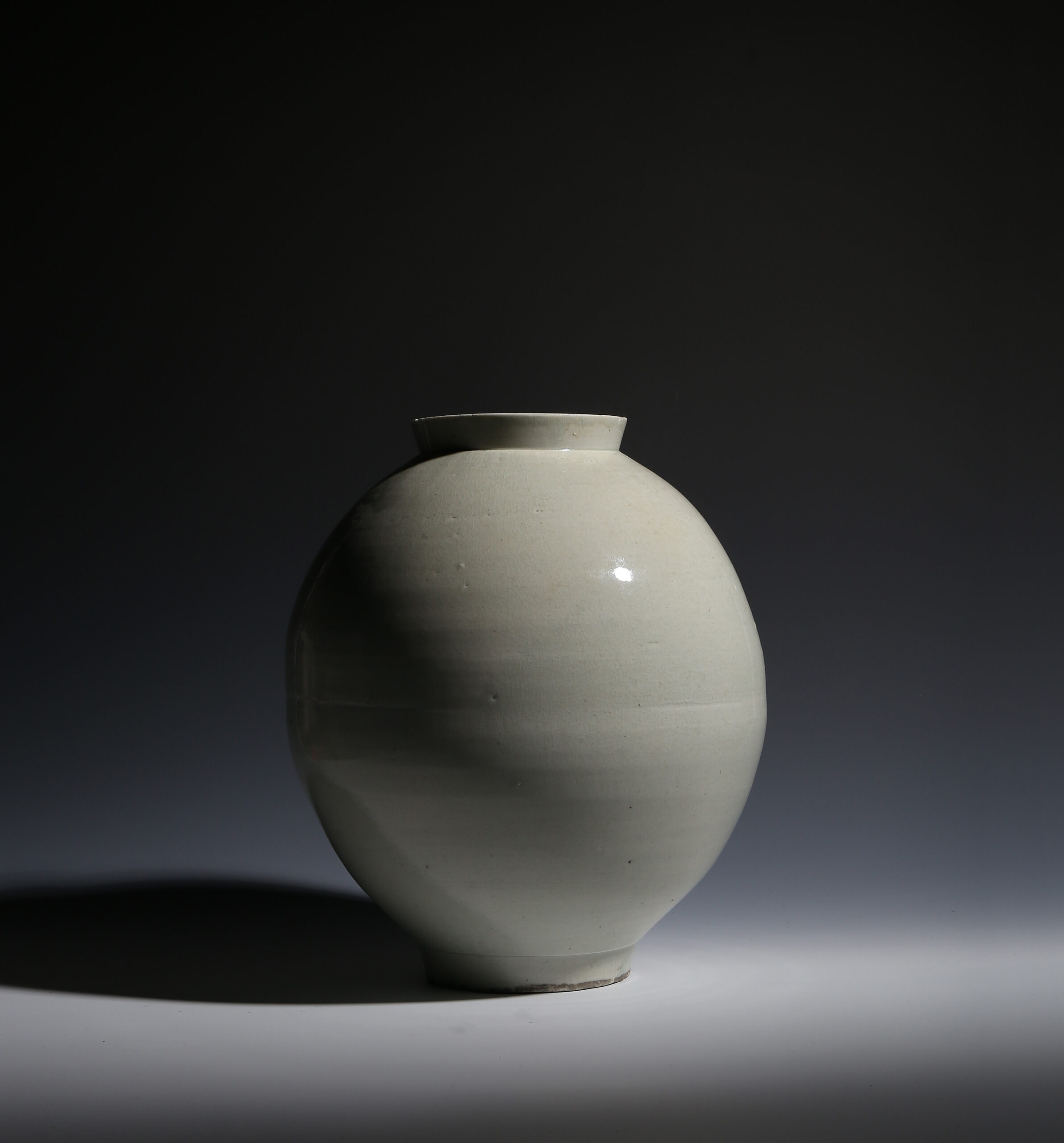 A MOON JAR Rare Ceramics
